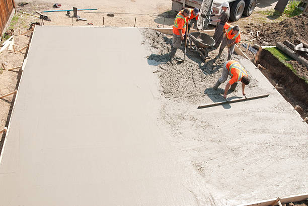 Best Concrete Pool Decks in Carbondale, IL